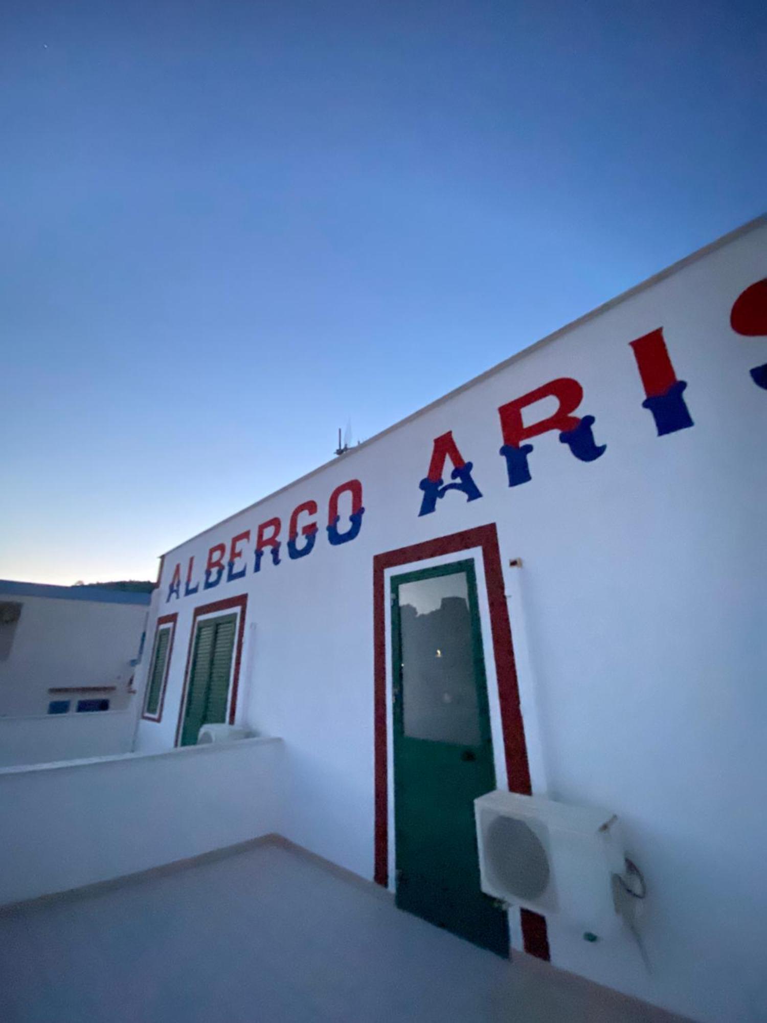 Hotel Ariston Isola di Ustica Екстер'єр фото